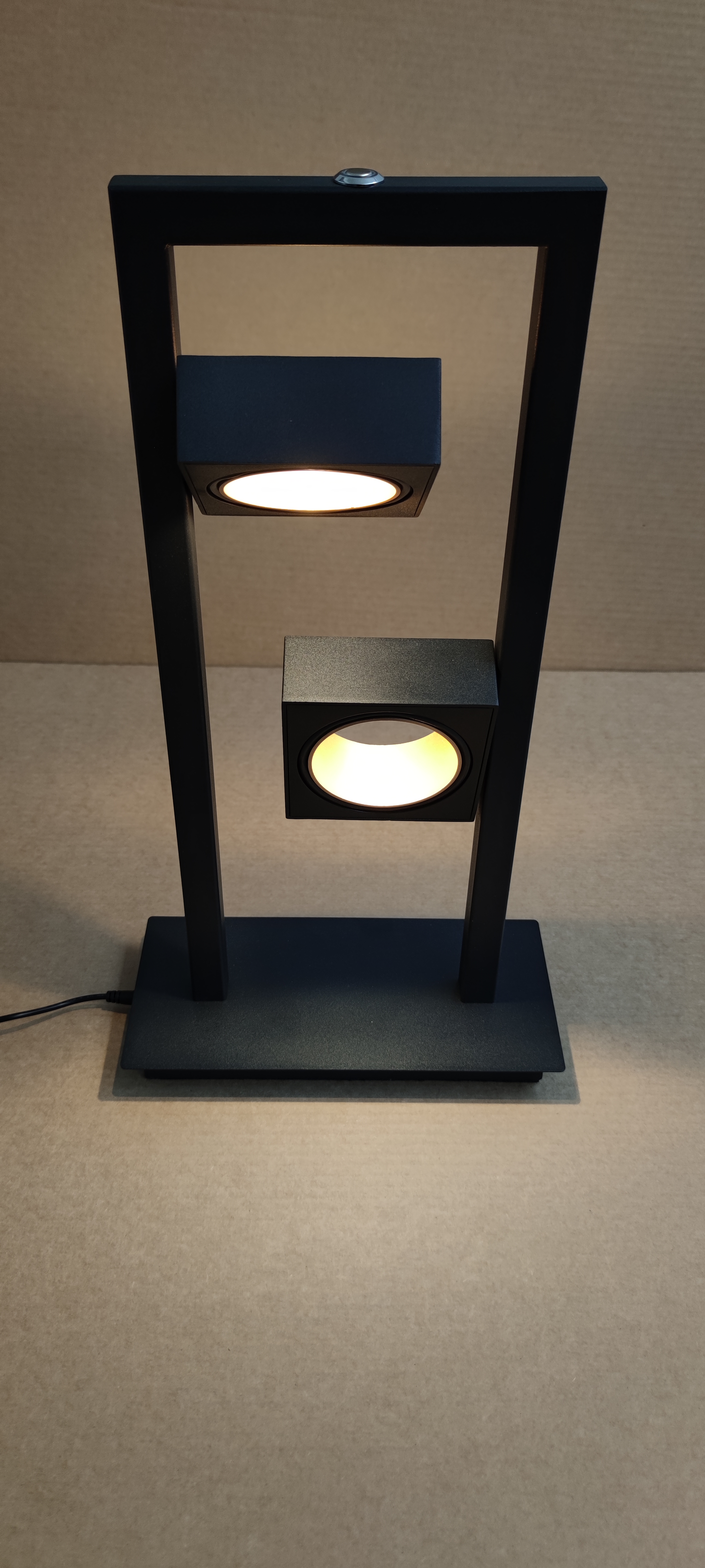 LED Tila Kare 2 mit Touch Dimmer