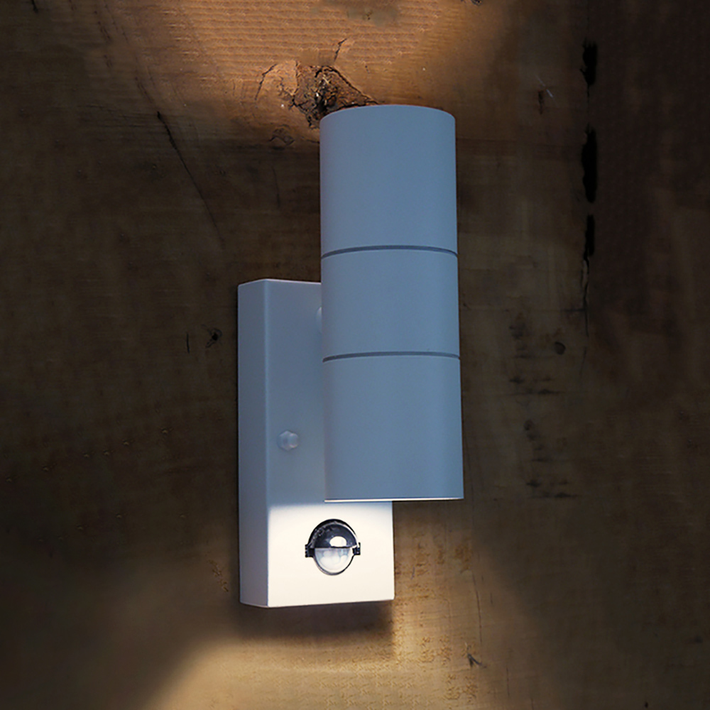 Außen-Wandleuchte Bornholm 2-flammig mit Sensor, verschiedene Farben