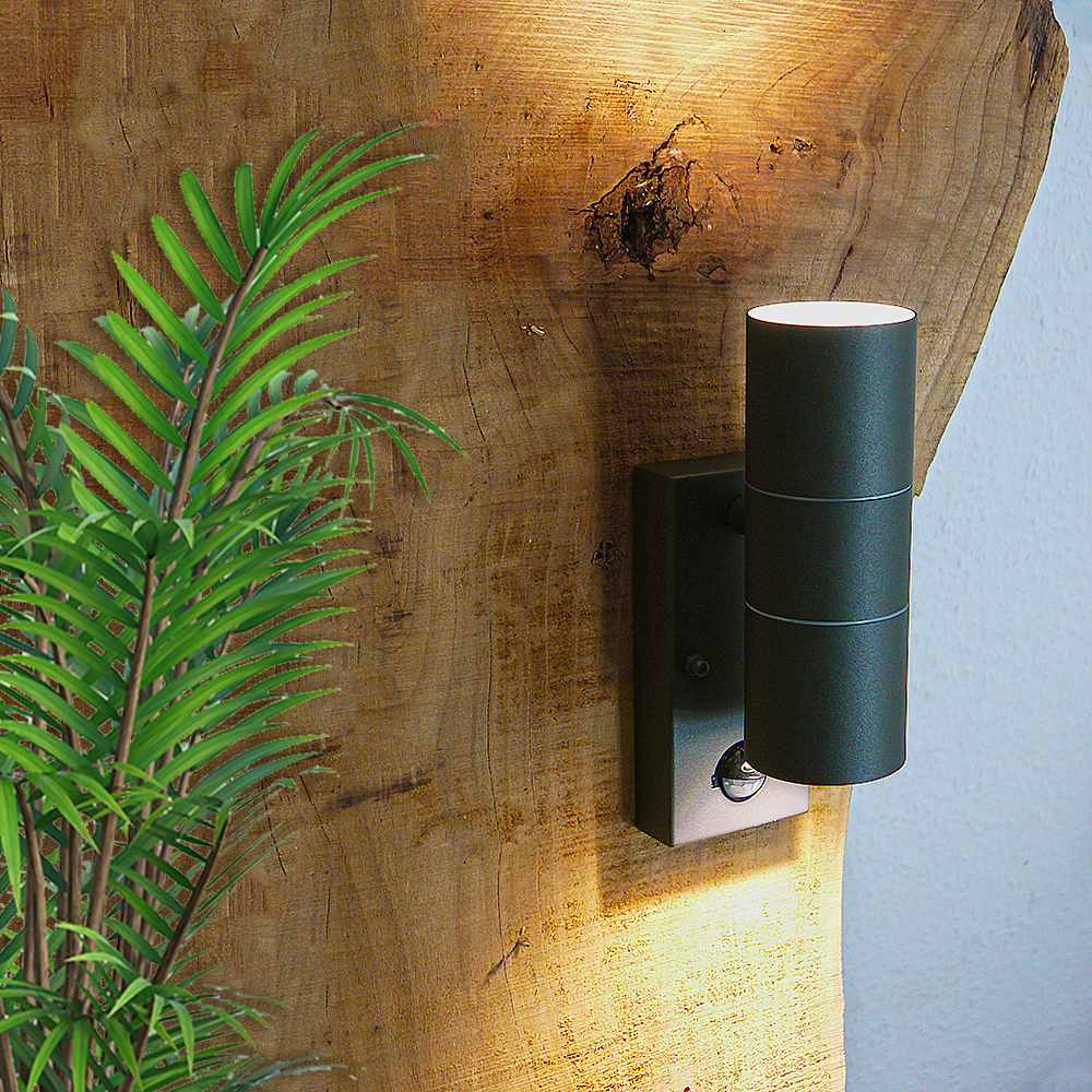 Außen-Wandleuchte Bornholm 2-flammig mit Sensor, verschiedene Farben
