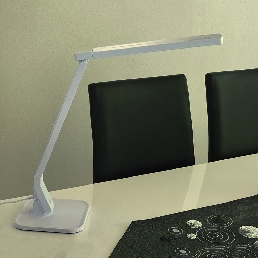 LED Schreibtischleuchte Jan mit USB Anschluß und Touchfunktion
