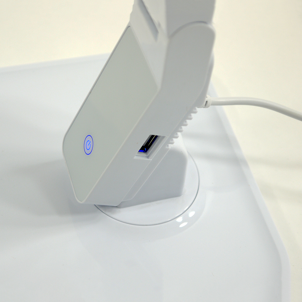 LED Schreibtischleuchte Jan mit USB Anschluß und Touchfunktion