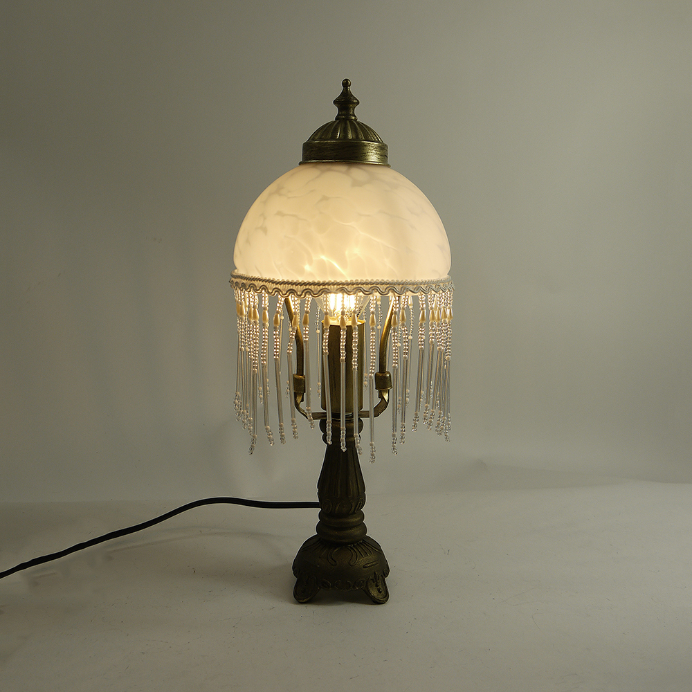 LED Tischleuchte Landhausstil WEIDE messing-antik Glasschirm