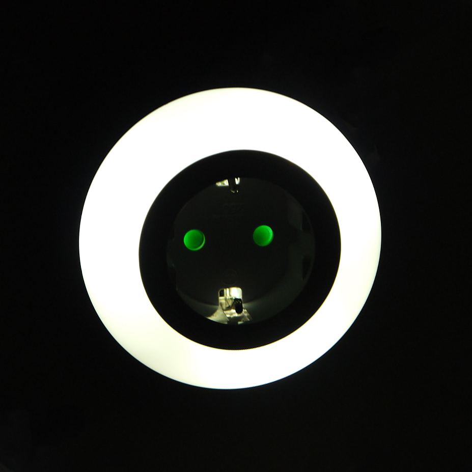 LED Steckdosen-Nachtlicht